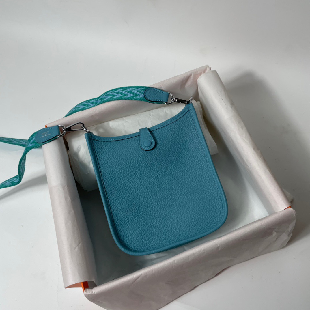 Hermes Evelyne 16 Amazone TPM Shoulder Bag In Blue Paon Clemence Leather